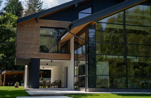 Poiana Micului Ski Chalet | Minka - nordic cabin hideaway