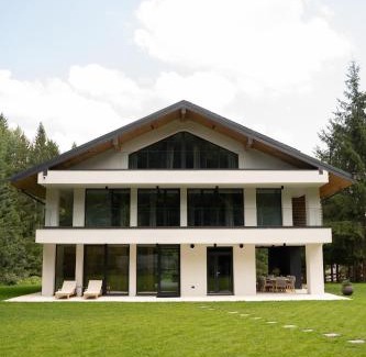 Poiana Micului Ski Chalet | Minka - nordic cabin hideaway