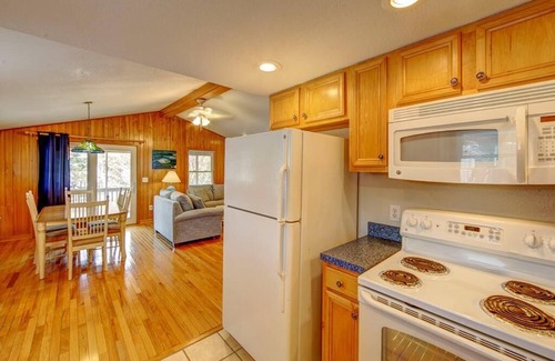 Ocracoke House | Minnow: A charming home for 2 in a secluded neighborhood in Ocracoke.