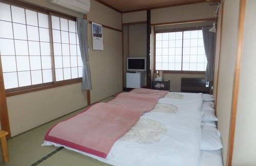 Hida Takayama Onsen House | Minshuku Iwatakan