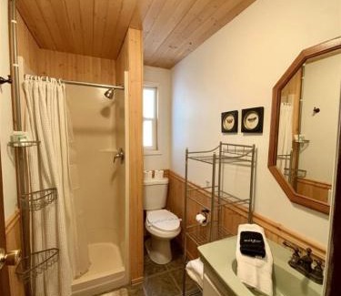 Cascade House | Mint Chip Cabin by Casago McCall - Donerightmanagement
