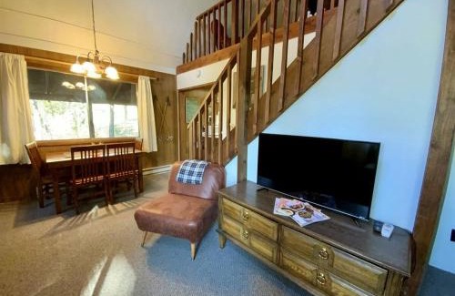 Cascade House | Mint Chip Cabin by Casago McCall - Donerightmanagement