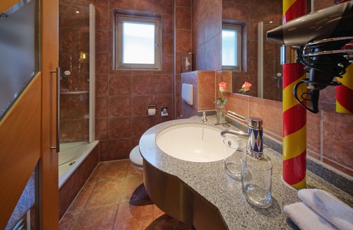 Burgaltendorf Hotel | Mintrops Land Hotel Burgaltendorf