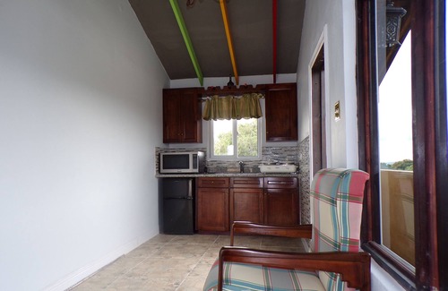 Kingston Apartment | Minutes away from New Kingston and some of Kingston's finest nightlife.