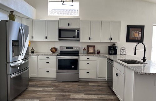 Peoria House | Minutes from Arrowhead and Westgate