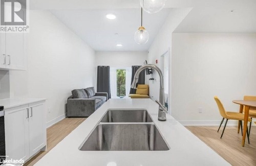 Creemore Condo | Minutes from Devils Glen Ski Hills, and a short drive to Blue Mountain!