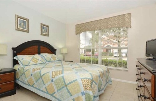 Solana House | Minutes from Disney with privacy in gated community
