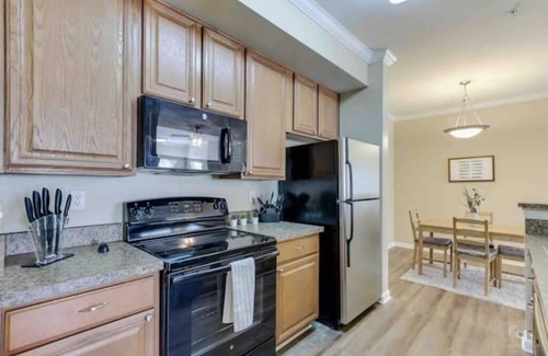 The Colony Apartment | Minutes from Grandscape! Pool, Hot Tub & Gym – Close to The Star & Top Golf!