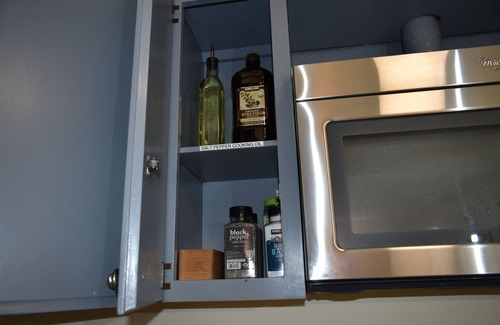 Fairbanks Apartment | Minutes from the Airport. Free WiFi & parking! Onsite laundromat & food market.