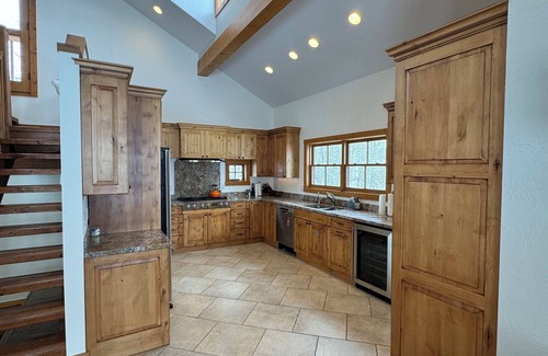 Crested Butte House | Minutes from the slopes