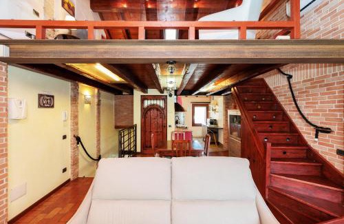 Olmo di Mira House | Mira! Casa indipendente sul naviglio del brenta - FREE PARK