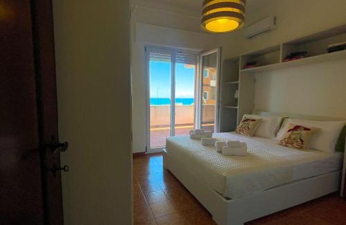 Lavinio Lido di Enea Apartment | MIRA IL MARE Seaview Apartment - Sunset Lovers' Spot - 50m from the Beach LAVINIO MARE