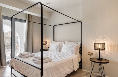 Naxos Hotel | Mirabelle Luxury Villas