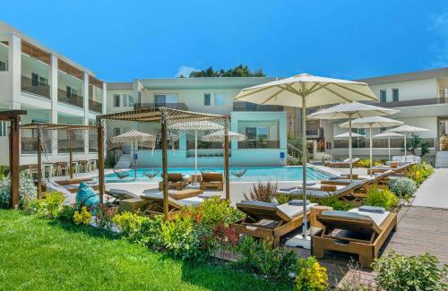 Pefkochori Apartment | Mirablue Luxury Residences