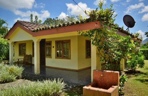 El Fosforo House | Mirador House, Cozy Private Home W- Volcano View