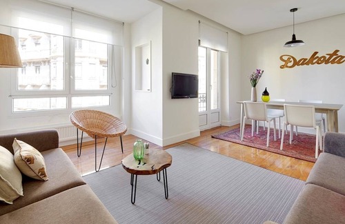 Gros Apartment | Mirakruz H by FeelFree Rentals