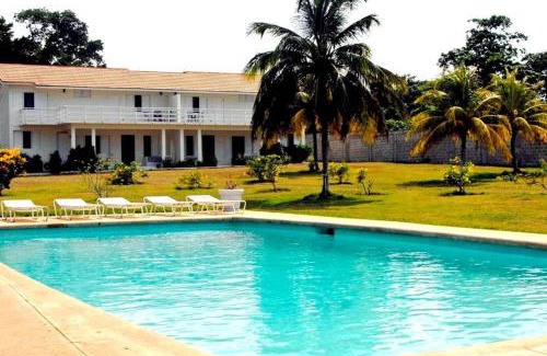 Mammee Bay Apartment | Miramar 6 Bedroom on the Beach