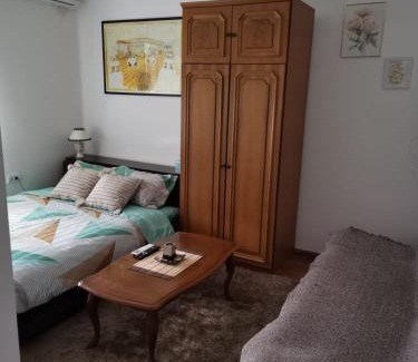 Mladenovac Apartment | Miris planine Rudnik