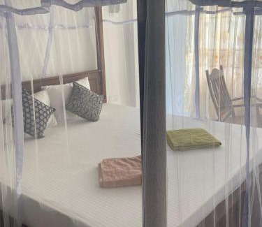Thalaramba Villa | Mirissa Gold Rush Villa