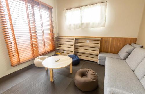 Fushimi Apartment | Miro Fusimiinari Tei North