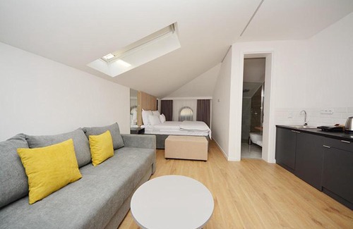 Old Town Apartment | Miss Saray