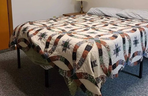 New Albin Apartment | Mississippi Furnished Rental on Pool 9