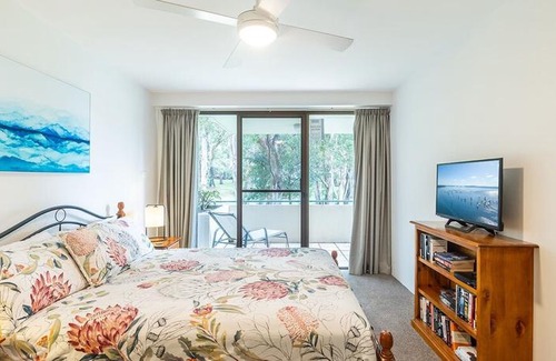 Nelson Bay Apartment | Mistral Court 2 17 Mistral Close water views and WIFI