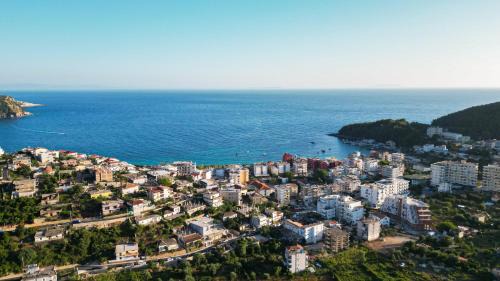 Himare Hotel | Mistral Inn