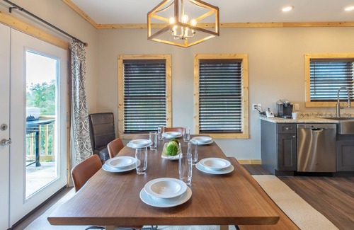 Robbins House | Misty Ridge - Ridge Road Scenic Cabins - Brimstone Recreation and Big South Fork