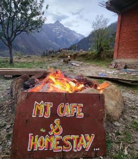 Kullu House | MJ's cafe and homestay