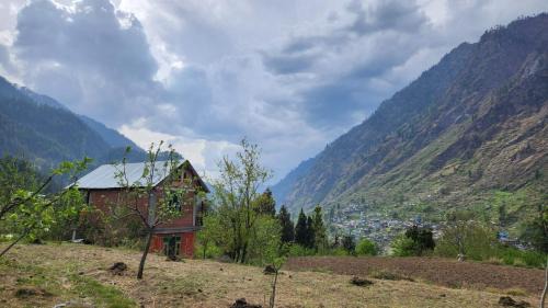 Kullu House | MJ's cafe and homestay