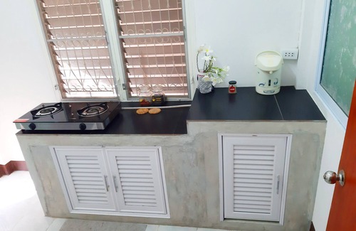 Mae Jo RV Rental | Mj Tent 1or2 Person in my front yard