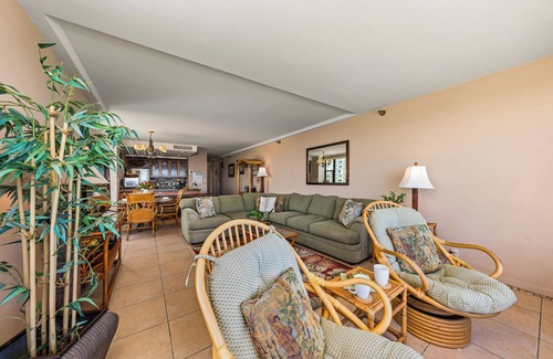 Honokowai Condo | MK 808 Kaanapali Beach OceanFront Condo w Ocean Views