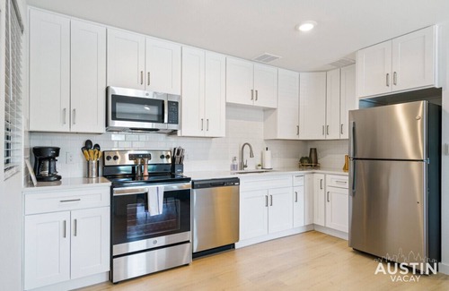 Central East Austin Apartment | MLK #104 xxxxxxxxxxx