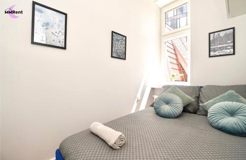Gdansk City Center House | MMRent Snowy Room