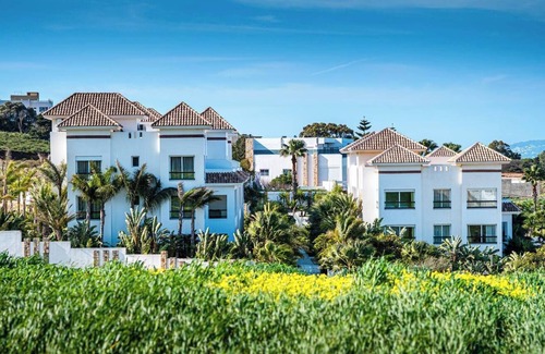 Mnar Apartment | Mnar Castle for 1 Pers in 2 Rooms Suite Sea View
