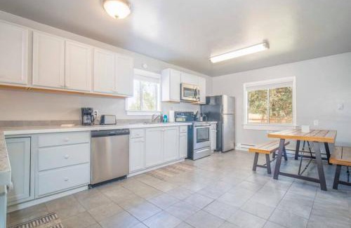 Moab South Valley House | Moab RV Resort Lodge