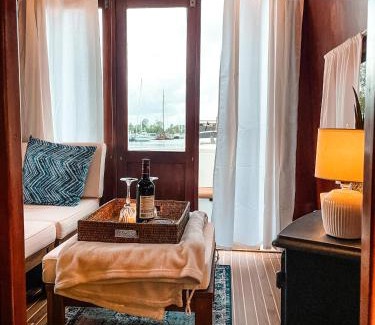 De Woude Boat Rental | Moana