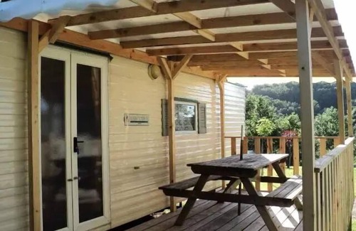 Reilhaguet House | Mobil-Home 21m2 Dordogne 5 Personen/2 Schlafzimmer - überdachte Terrasse (Sonntag) 5 Personen
