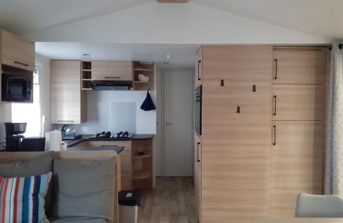 Saint-Hilaire-de-Riez Other | Mobil-home 3 ch 2 sdb dans camping 4 étoiles