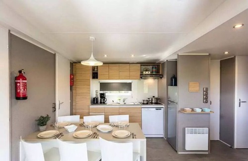 Kaatsheuvel House | Mobil-home | Premium | 3 Ch. | 6 pers. | Terrace Lounge | A/C