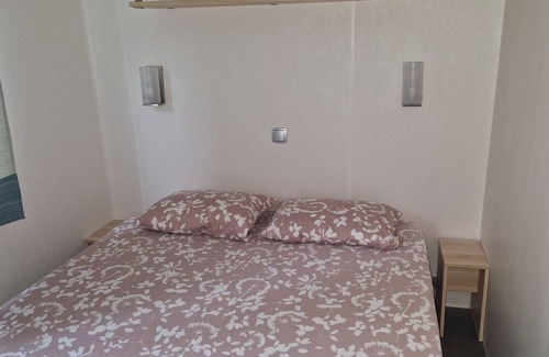 Chateauneuf-de-Galaure House | Mobile home in a 4* campsite Fun water park, slides, play area.