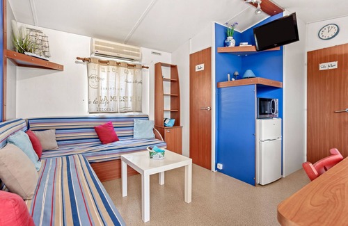 Sainte-Croix-du-Verdon House | Mobile Home 'Cocoon' with Lake View, Shared Pool and Air Conditioning