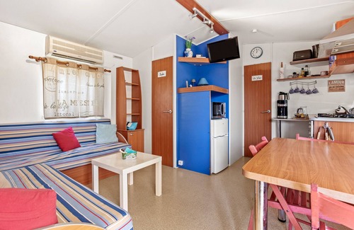 Sainte-Croix-du-Verdon House | Mobile Home 'Cocoon' with Lake View, Shared Pool and Air Conditioning