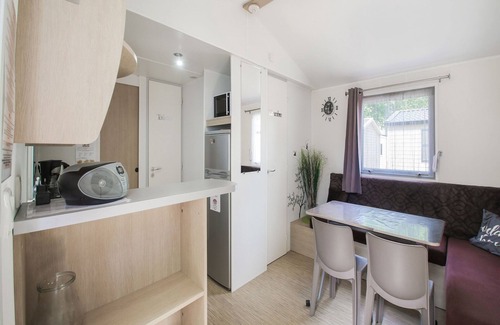 Saint-Jean-de-Monts Ski Chalet | Mobile Home in Saint Jean near Sea Beach