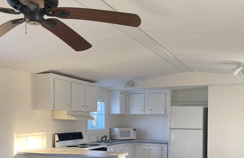 Taylor Creek House | Mobile Home 2/2