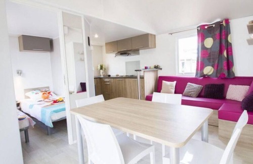 Serignan House | Mobile home in Sérignan with air conditioning