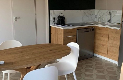 Serignan House | Mobile home in Sérignan with air conditioning
