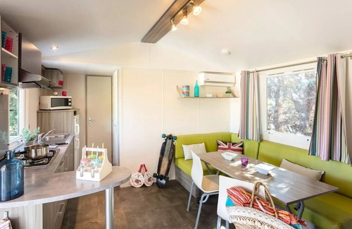 Joyeuse House | Mobilheim A/C