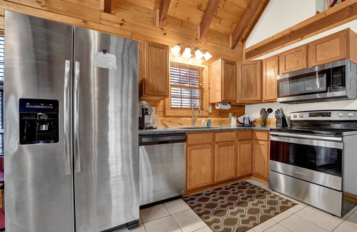 Rockbridge Cabin | Mockingbird Cabin (Hocking Hills area)